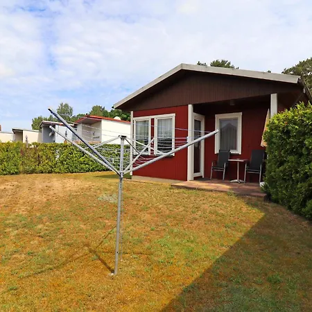 펜션 Bungalow In Koserow Near Baltic Sea Pier, Cleaning Included 코세로우